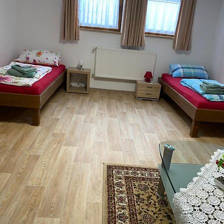 Ferienwohnung Eibenweg Gebsattel Buitenkant foto